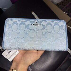 NWT Coach Light Blue Zip Canvas Leather Logo Long Wallet